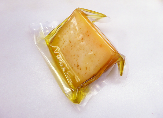 Queso de oveja curado en aceite de oliva
